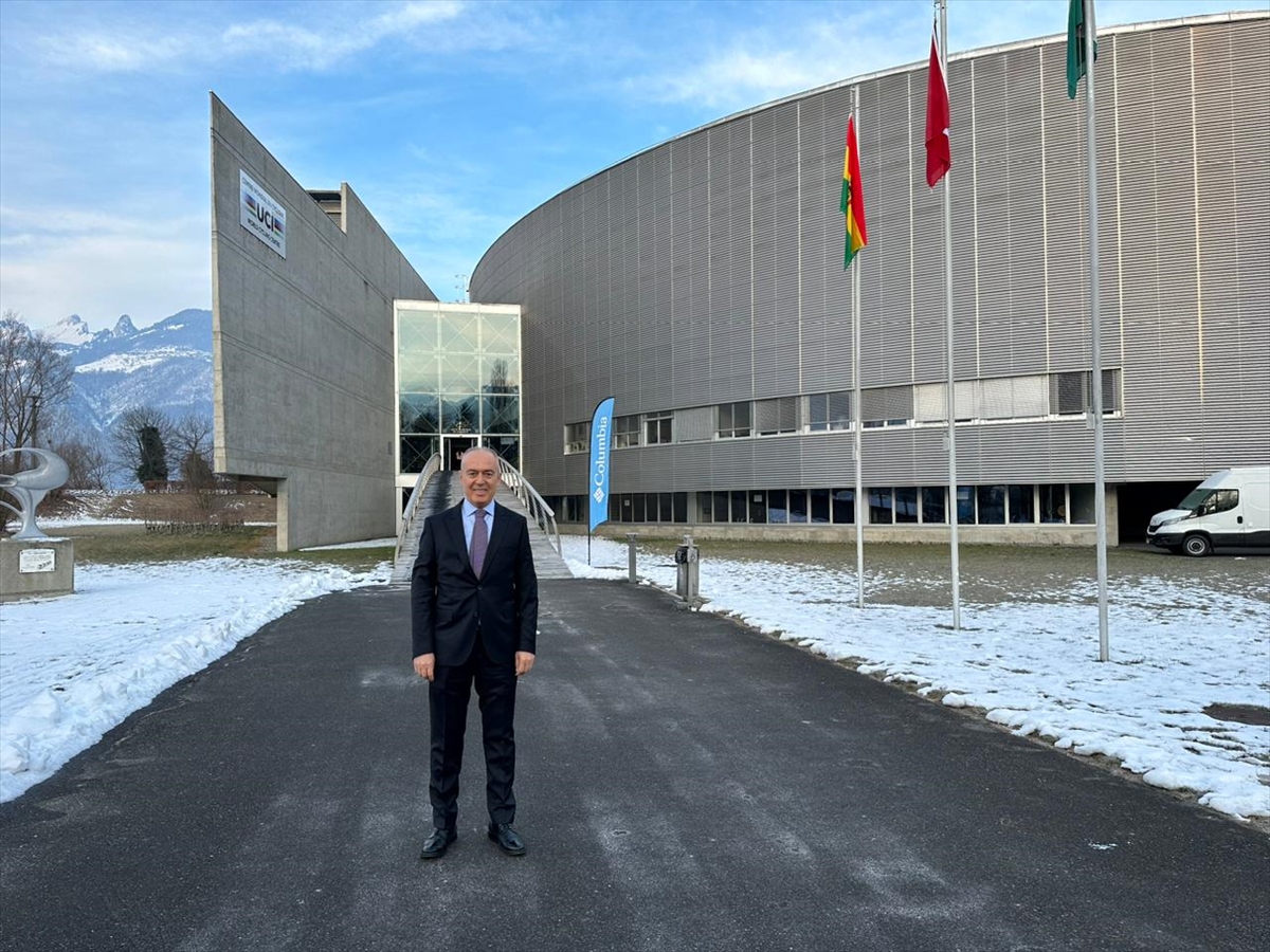 Bisiklet Federasyonu Başkanı Müftüoğlu, İsviçre'deki UCI toplantısına katıldı