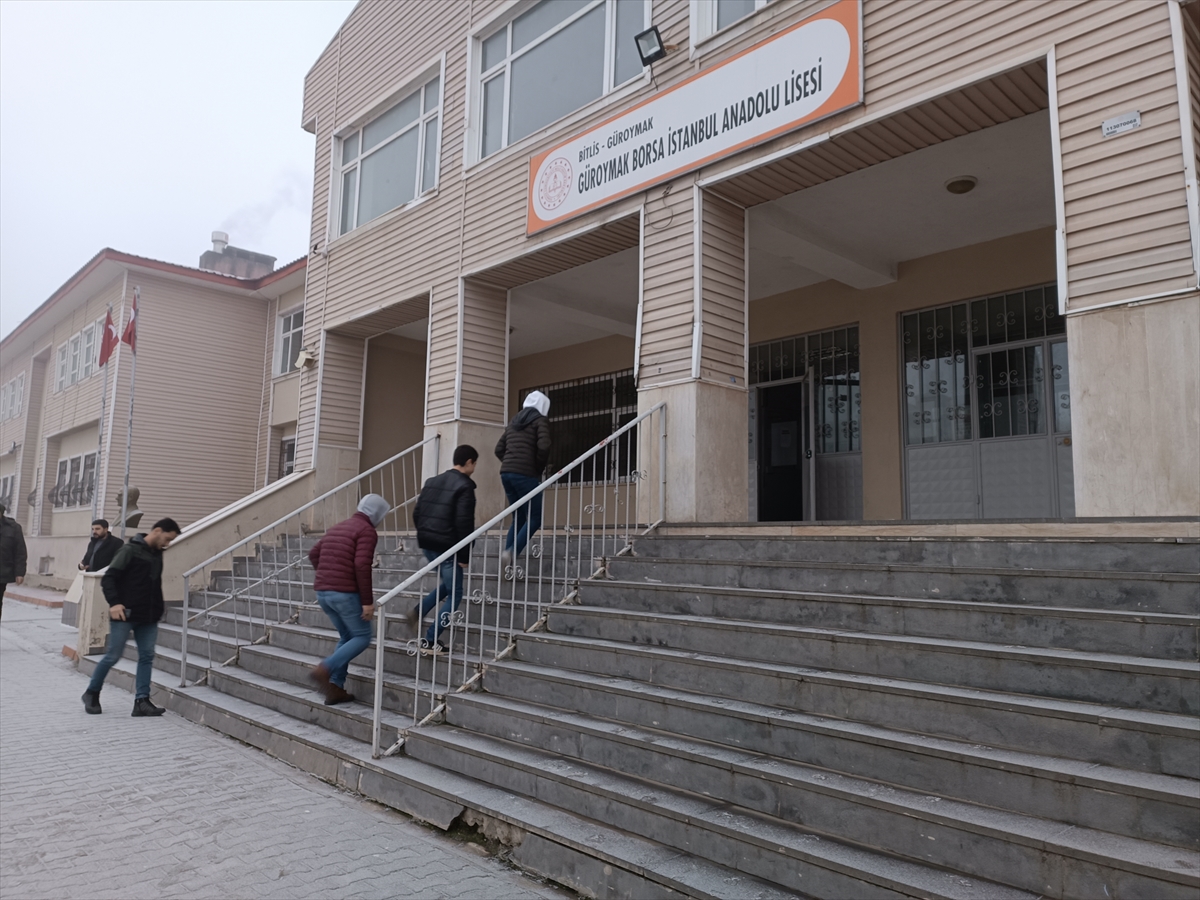 Bitlis'te soluk borusuna sakız kaçan öğrenciyi öğretmenleri kurtardı