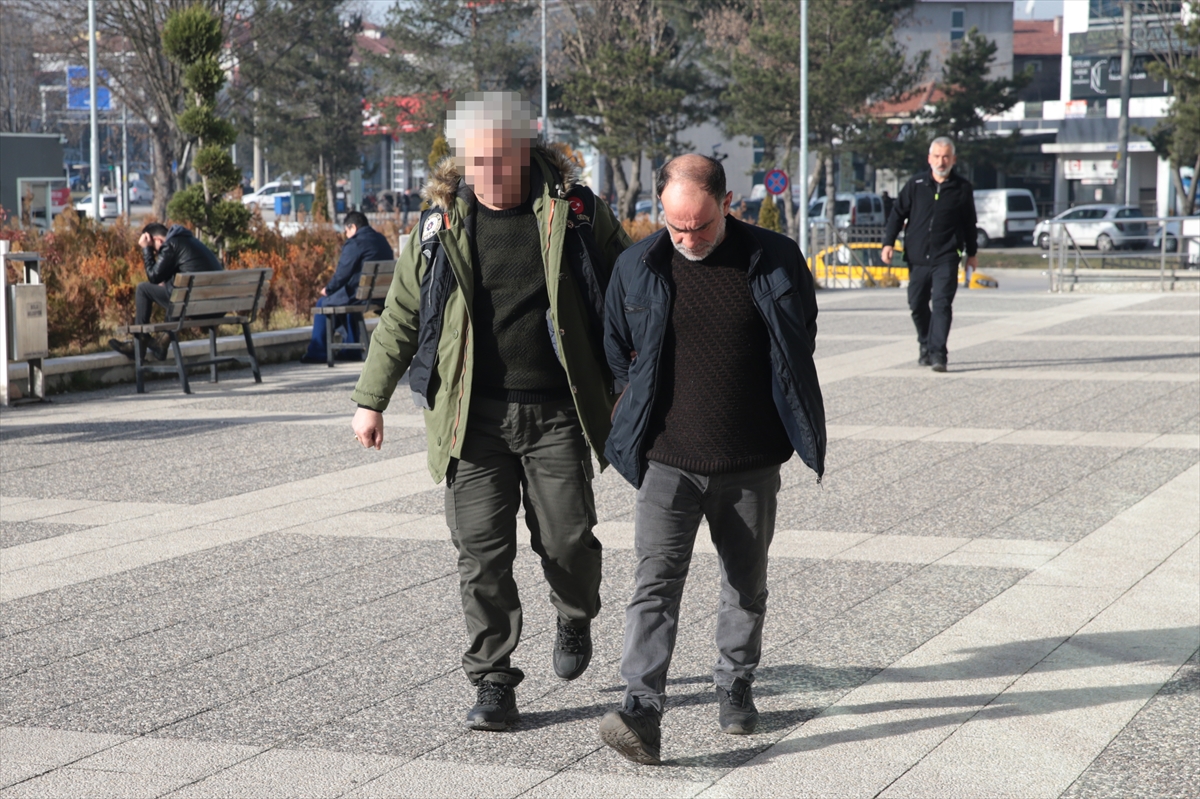 Bolu'da sakatat yüklü tırdan yaklaşık 3 kilogram uyuşturucu çıktı