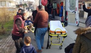 BURSA (AA) – Bursa'nın İnegöl ilçesinde, evine giren bıçaklı kişiden