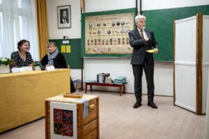 PRAG (AA) – Çekya'da yeni cumhurbaşkanının belirleneceği seçimin ikinci turu