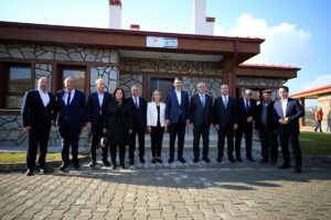 ANTALYA (AA) – Çevre, Şehircilik ve İklim Değişikliği Bakanı Murat