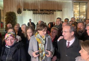 İSTANBUL (AA) – CHP'li Canan Kaftancıoğlu ve bir grup partili,