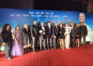 İSTANBUL (AA) – Kanser tedavisi gördüğü sırada yaşama tutunma mücadelesiyle