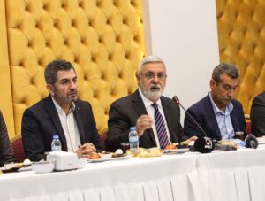 - "Biz bu ülkenin Kürtleriyiz. Biz bölmeye, ayrıştırmaya değil bütünleştirmeye