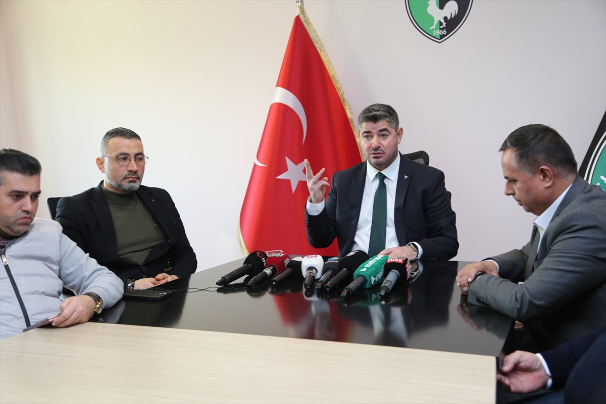 Denizlispor Başkanı Mehmet Uz, takımı ligde tutmak için mücadele edeceklerini açıkladı
