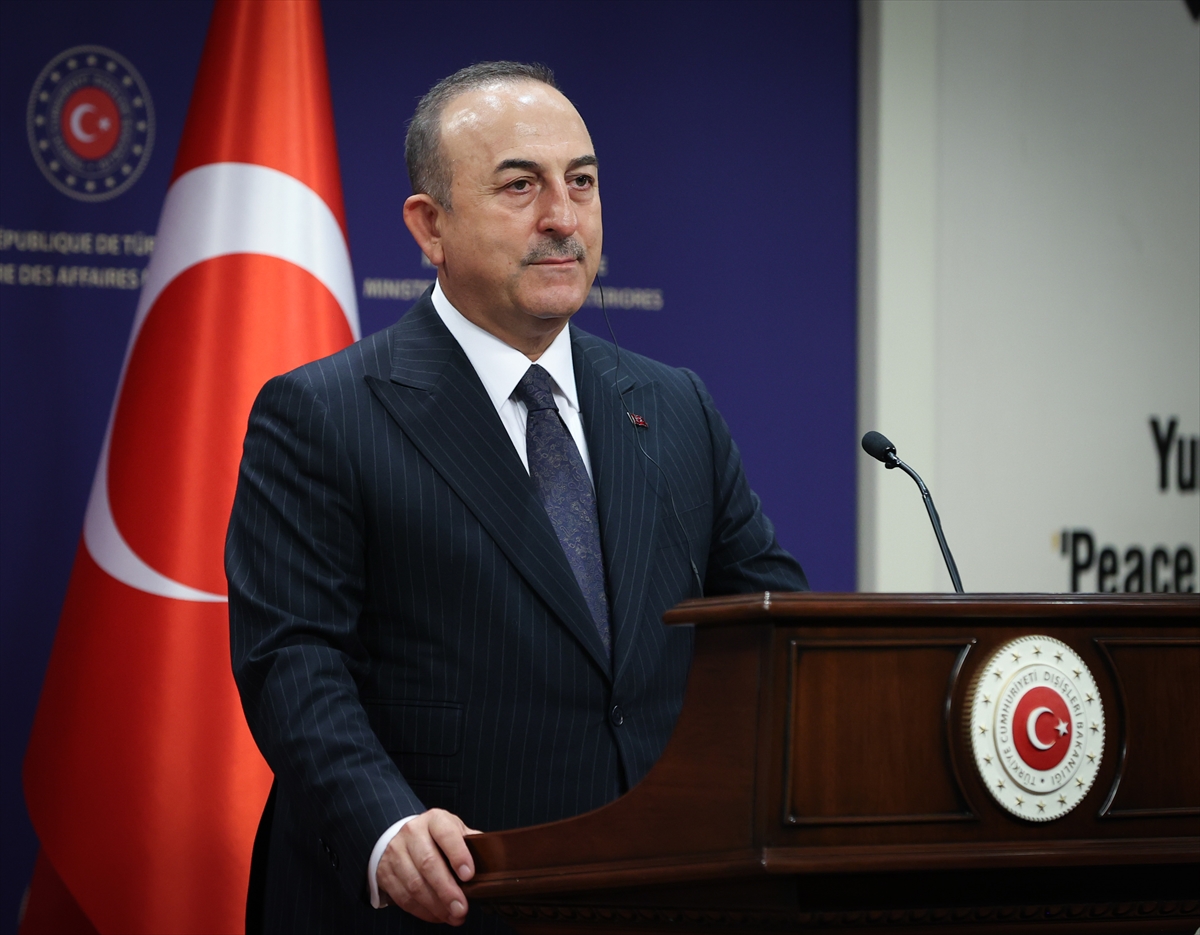 Dışişleri Bakanı Çavuşoğlu, Bosna-Hersekli mevkidaşıyla ortak basın toplantısında konuştu: (1)