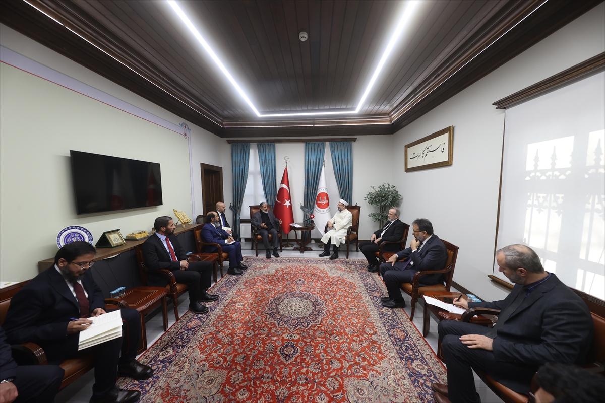 Diyanet İşleri Başkanı Erbaş, Katar Vakıflar ve İslami İşler Bakanı Al Ghanim ile görüştü