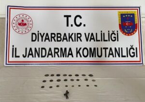 DİYARBAKIR (AA) – Diyarbakır'da düzenlenen operasyonda tarihi eser niteliğinde olduğu
