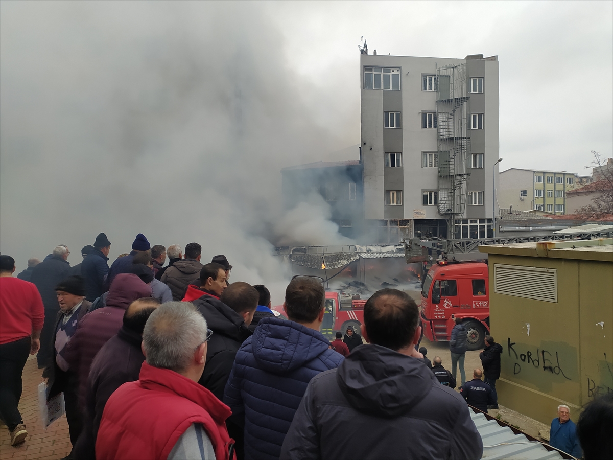 Edirne'de yangında mahsur kalan köpeği itfaiye ekipleri kurtardı