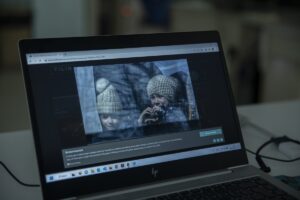 - "Zaferin yumrukları", "Kırmışlar kalbini" ve "Filistin standartları" öğrencilerin oyladığı