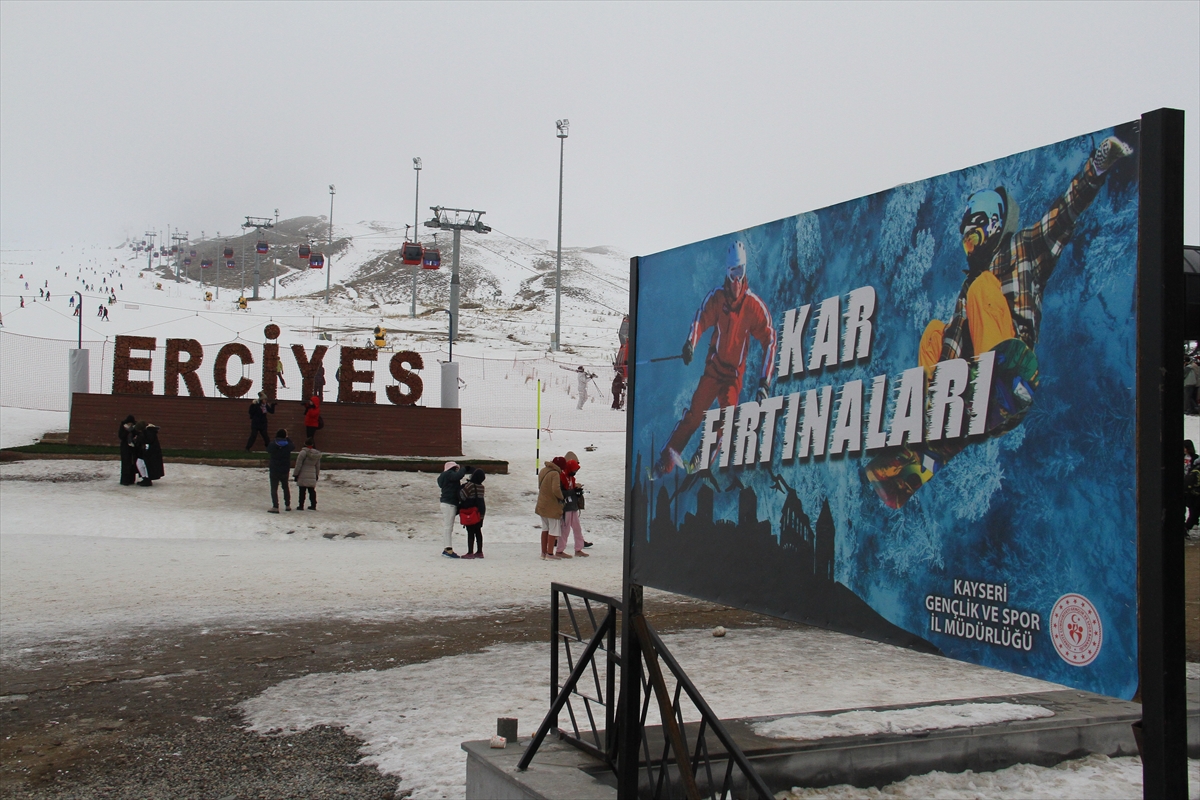 Erciyes'te “Kar Fırtınaları Projesi” ile geleceğin kayakçıları yetiştiriliyor