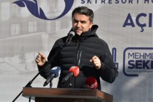 - "30 yıllık meslek hayatımızı bir esnaf ziyaretindeki kareyle yok