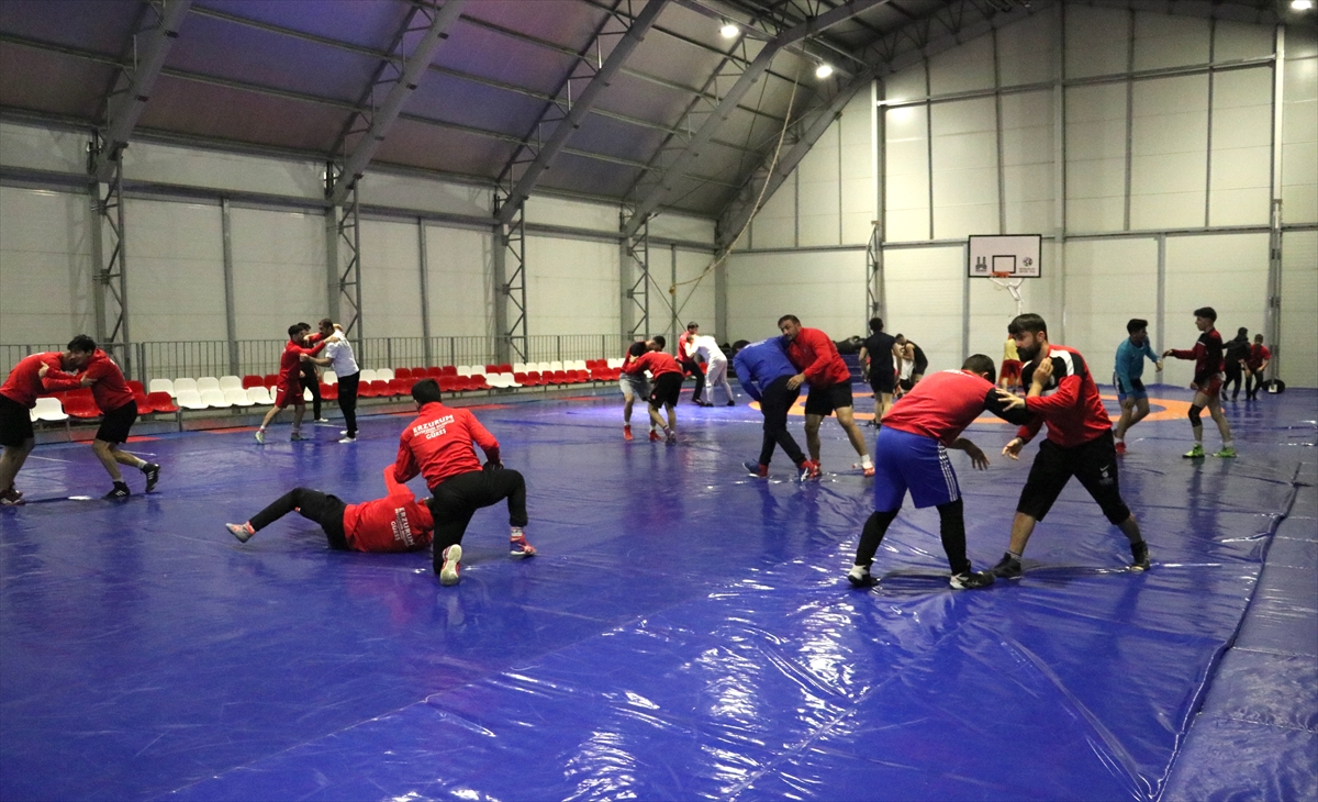 Erzurum'da “Dursun Ali Kishalı Güreş Eğitim Merkezi” açıldı