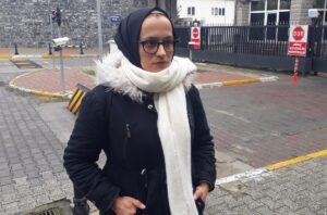 İSTANBUL (AA) – İstanbul Esenler'de boşanma aşamasında olduğu eşini silahla