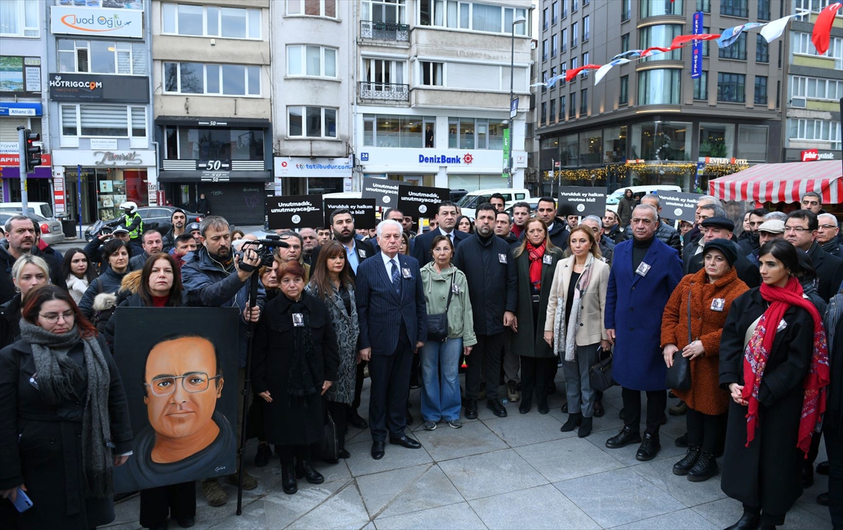 Gazeteci-yazar Uğur Mumcu, ölümünün 30'uncu yılında İstanbul'da anıldı