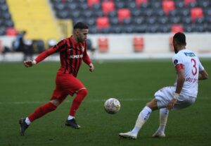 - Gaziantep FK: 1 - Demir Grup Sivasspor: 2