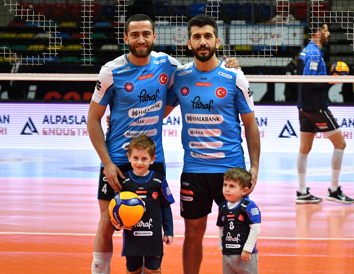 Halkbank, CEV Şampiyonlar Ligi'nde liderliğe inanıyor