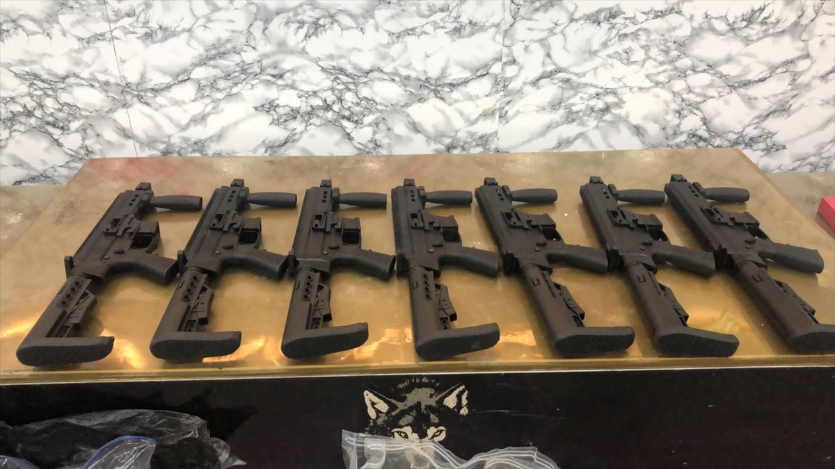 - Polis ekiplerince 4 ay süren fiziki ve teknik takip