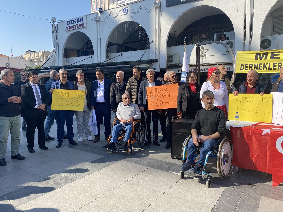 İsveç'te Kur'an-ı Kerim'in yakılması Hatay ve Mersin'de protesto edildi