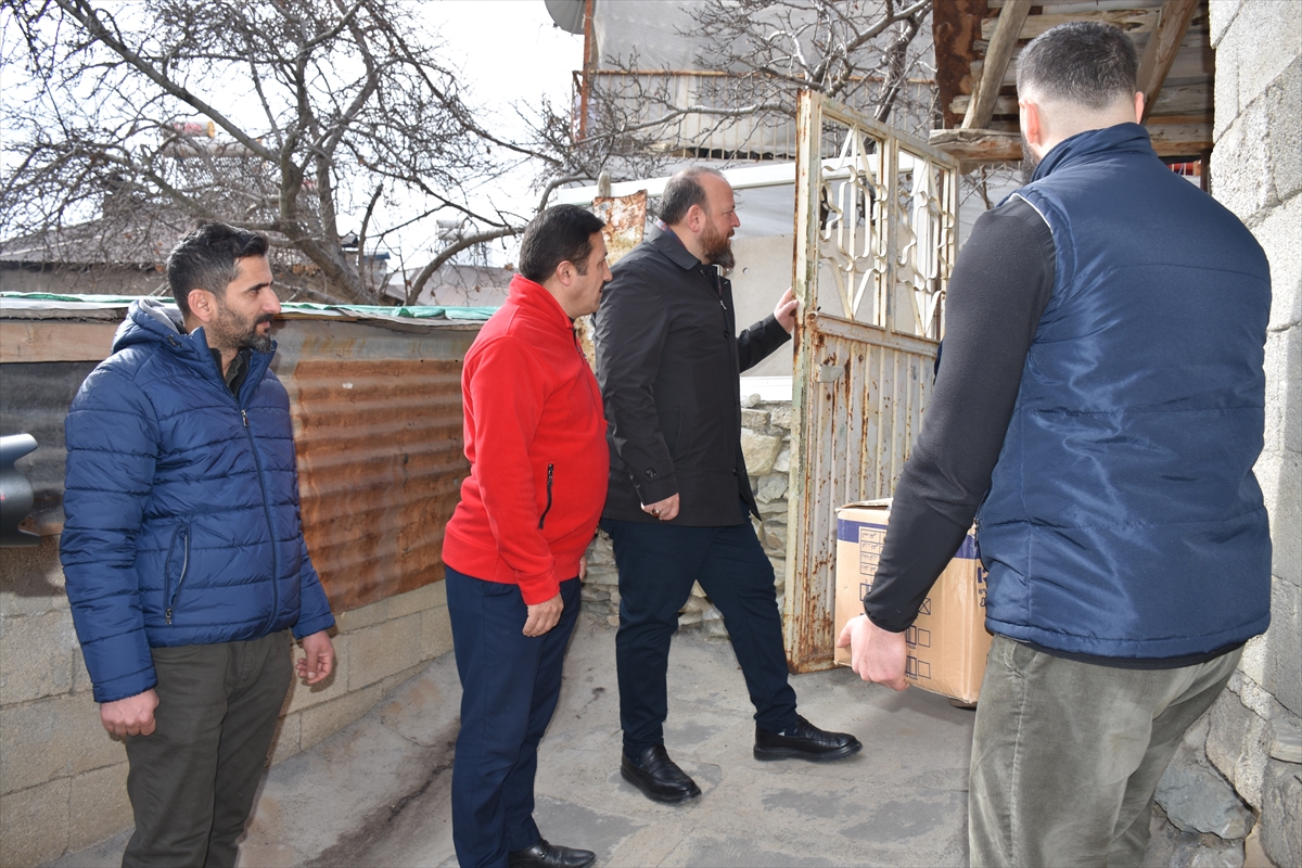 İsviçre'deki hayırseverlerden Hakkari'deki ihtiyaç sahiplerine yardım