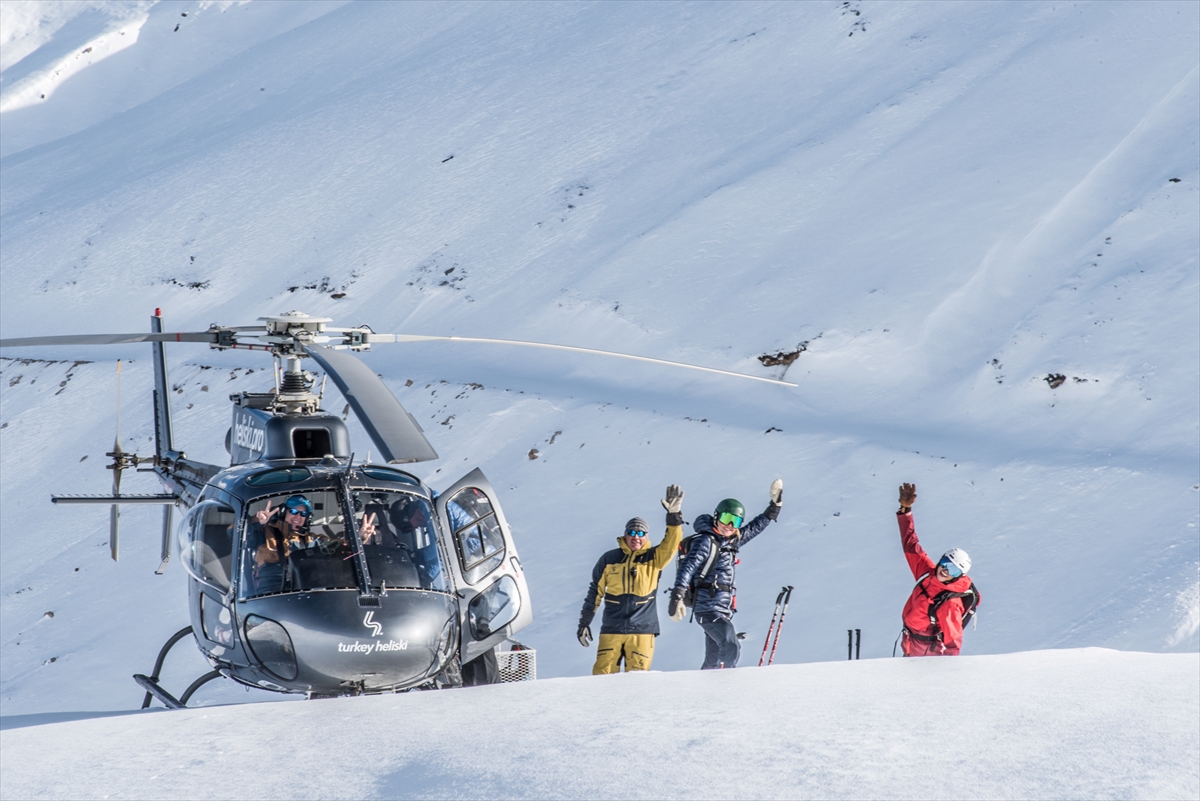 Kaçkar Dağları'nda “heliski” heyecanı devam ediyor