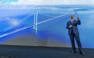 - Ulaştırma ve Altyapı Bakanı Adil Karaismailoğlu: "Önümüzdeki yıllarda demir