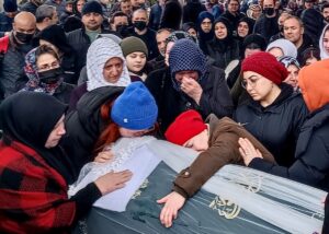 İSTANBUL (AA) – Kartal'da bilekleri kesilmiş halde hastaneye başvuran şüphelinin