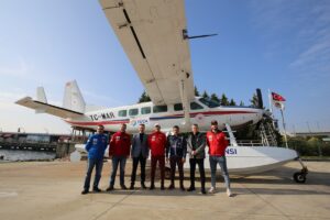 KOCAELİ (AA) – İzmit Körfezi'nde hem deniz üzeri hem de