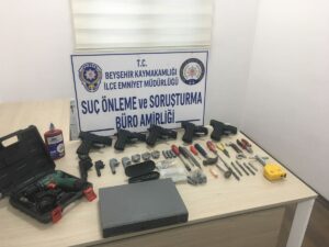 KONYA (AA) – Konya'nın Beyşehir ilçesinde bir otel odasında 5