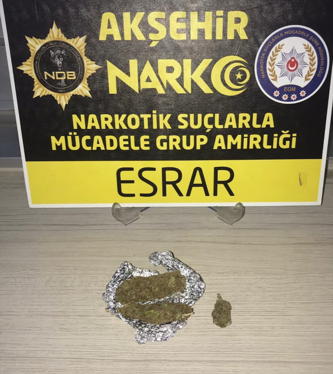 Konya'da uyuşturucu ticareti yaptıkları iddiasıyla 2 zanlı tutuklandı