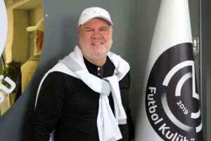 - "Sezon başındaki planlamamıza baktığımızda açıkçası başarılıyız"