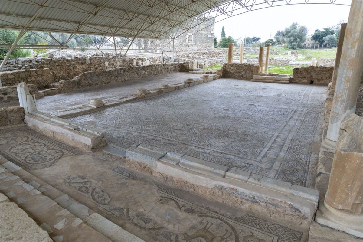Mersin'deki Kelenderis Antik Kenti'nde kazı çalışmaları sürüyor