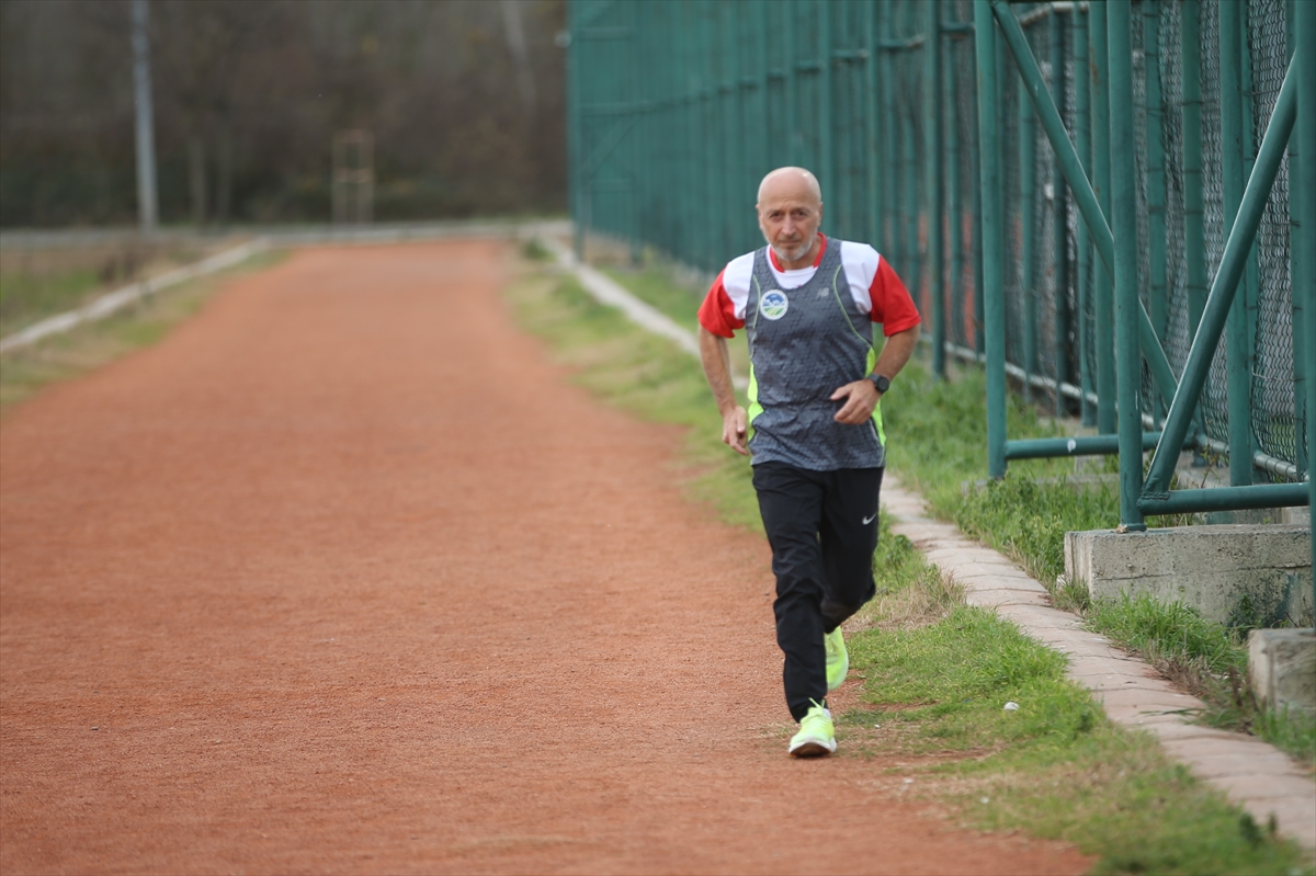 Milli atlet Ali Turan, askerde başladığı koşusunu 43 yıldır sürdürüyor