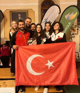 İSTANBUL (AA) – Milli eskrimci Nisanur Erbil, İspanya'da gerçekleştirilen Genç