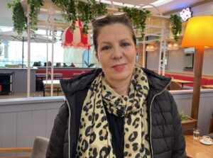 İSTANBUL (AA) – Oyuncu Selin Şekerci, otizmli çocukların aileleriyle "Sevda