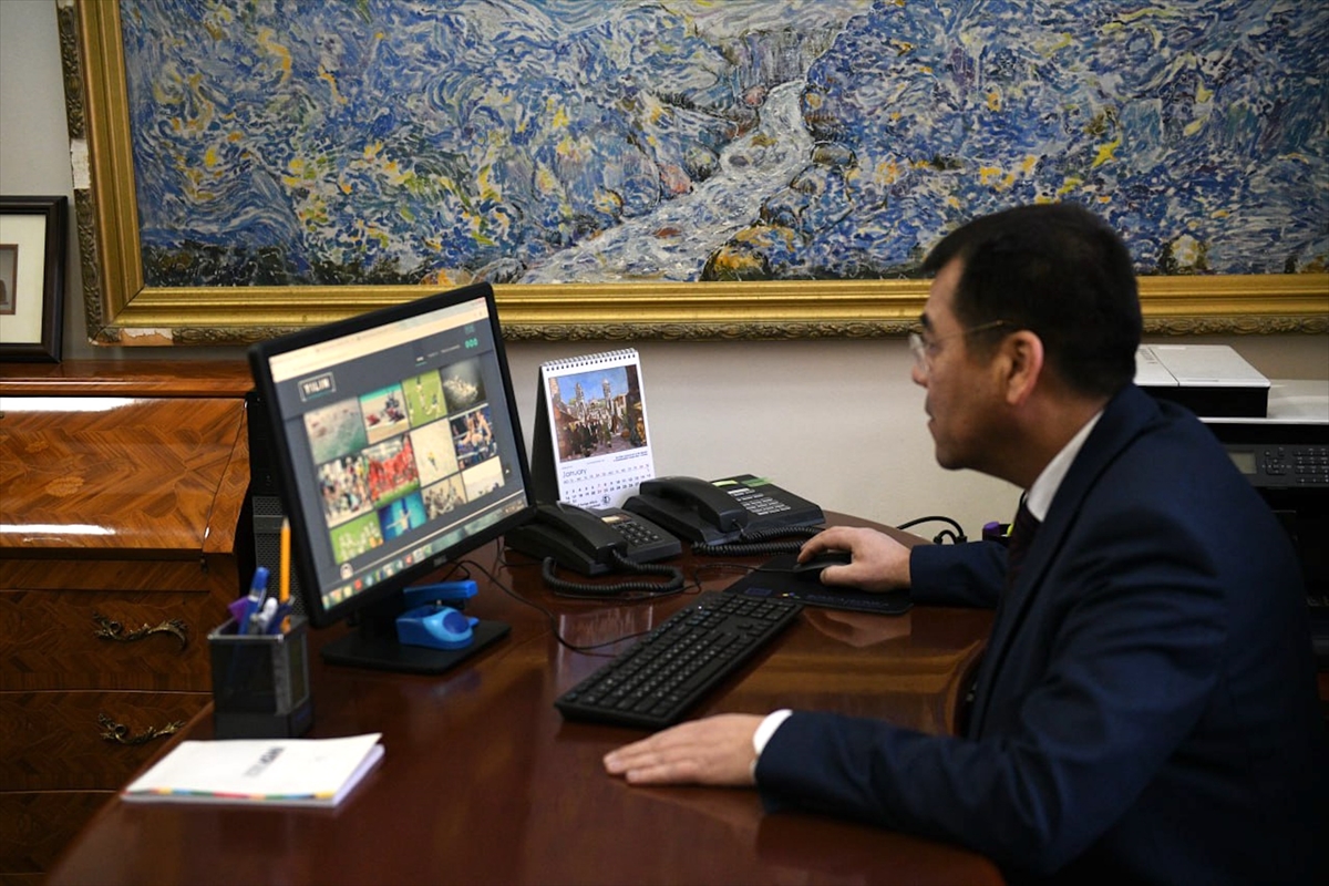 Özbekistan Dışişleri Bakanlığı Sözcüsü, AA'nın “Yılın Fotoğrafları” oylamasına katıldı
