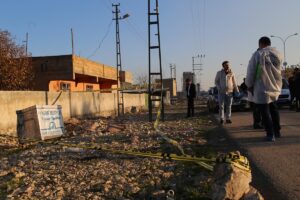 ŞANLIURFA (AA) – Şanlıurfa'da bir çöp konteynerinde yeni doğmuş bebek