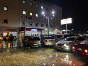 TEKİRDAĞ (AA) – Tekirdağ'ın Çorlu ilçesinde, işçileri taşıyan servis minibüsü