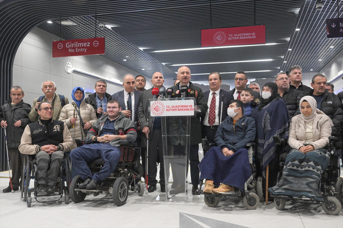 Bakan Karaismailoğlu, Kağıthane-İstanbul Havalimanı engelsiz metrosunun erişimini deneyimledi: