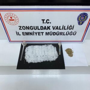 ZONGULDAK (AA) – Zonguldak'ta düzenlenen uyuşturucu operasyonunda gözaltına alınan 3