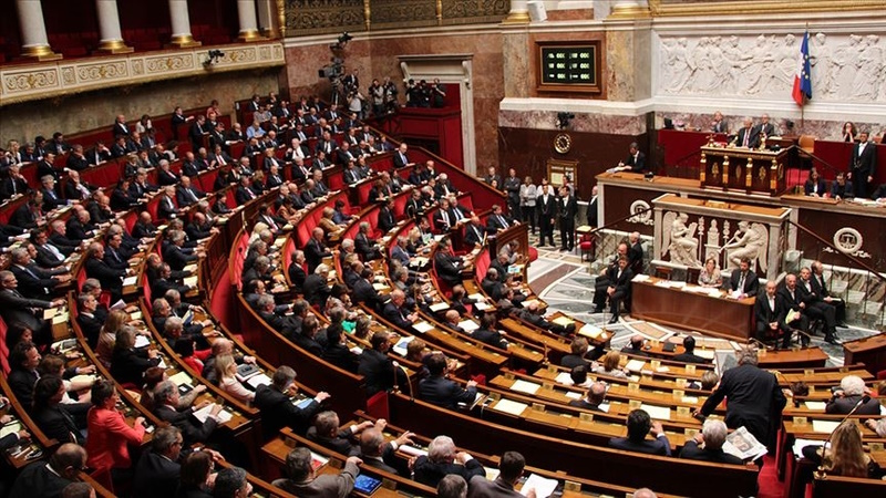 Fransa Ulusal Meclisi’nden depremzedeler için saygı duruşu