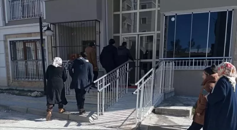 TUNCELİ (AA) – Tunceli’de Çemişgezek Belediyesi, kullanılmayan evlerin depremzedelerin hizmetine