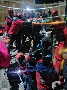 KARABÜK (AA) – Adıyaman'da enkaz altında kalan anne ve 2