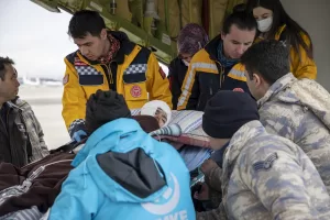 ANKARA (AA) – Kahramanmaraş merkezli depremlerin etkilediği Adıyaman'da yaralanan 35