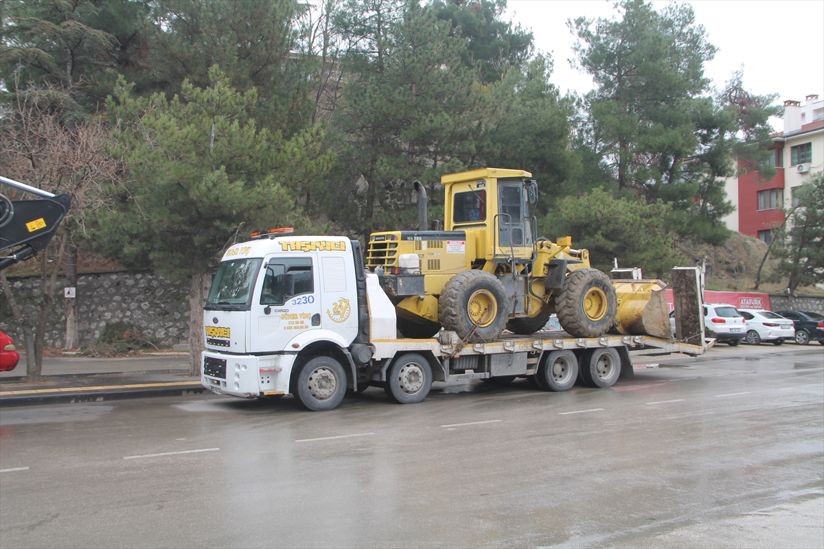 Samsun, Çankırı, Amasya, Sinop ve Kastamonu'dan deprem bölgesine destek