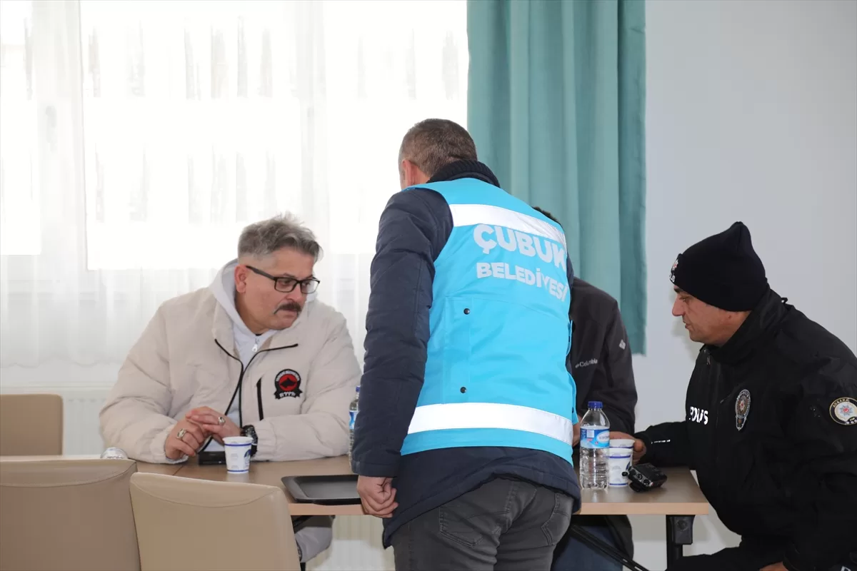 Ankara'ya getirilen depremzedeler KYK yurtlarına yerleştiriliyor