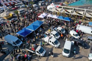 - Kentten 44 tır ve 9 kamyon yardım malzemesi gönderildi