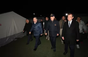 - AFAD Koordinasyon Merkezi'ndeki toplantı sırasında depremlere yakalanan Milli Savunma