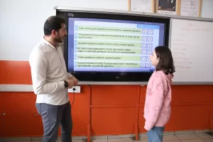 BİTLİS/VAN (AA) – Kahramanmaraş merkezli depremlerin ardından aileleriyle Bitlis ve